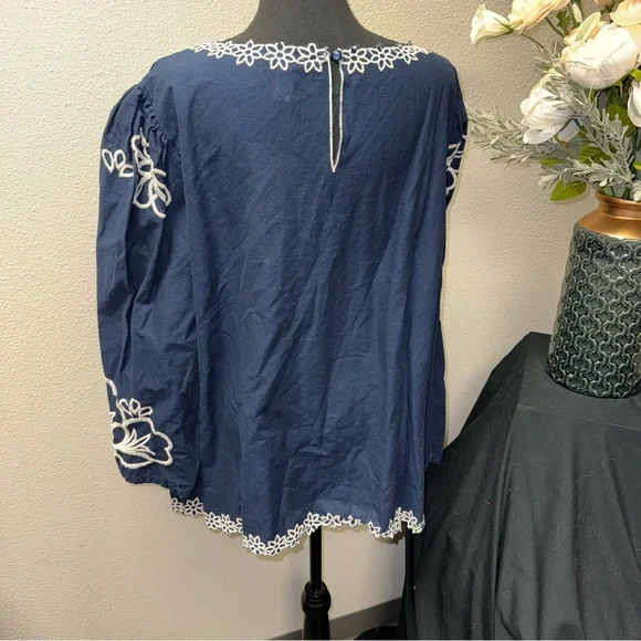 Cato Navy Boho Embroidered Floral Peasant Blouse Plus 26/28W - Picture 3 of 8